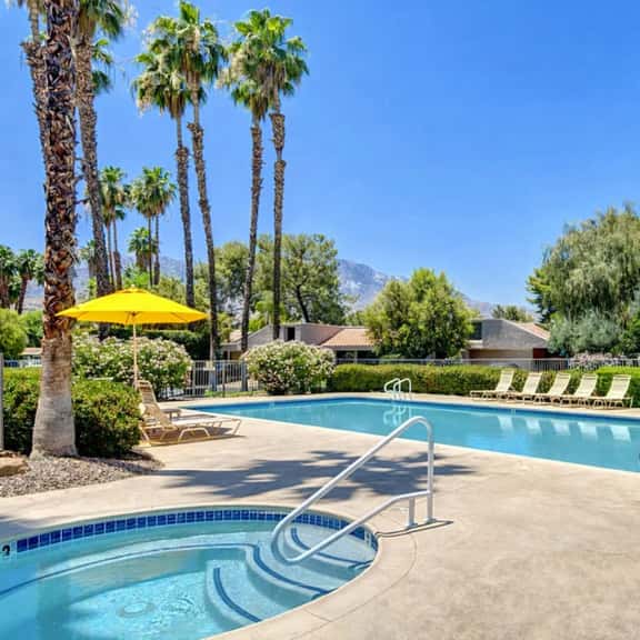 Palm Springs I Golf Course I Sleeps 6 - Image 1