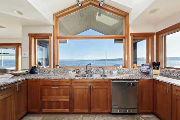 Beachfront Access I Pool & Hot Tub I Sleeps 10 - Image 3